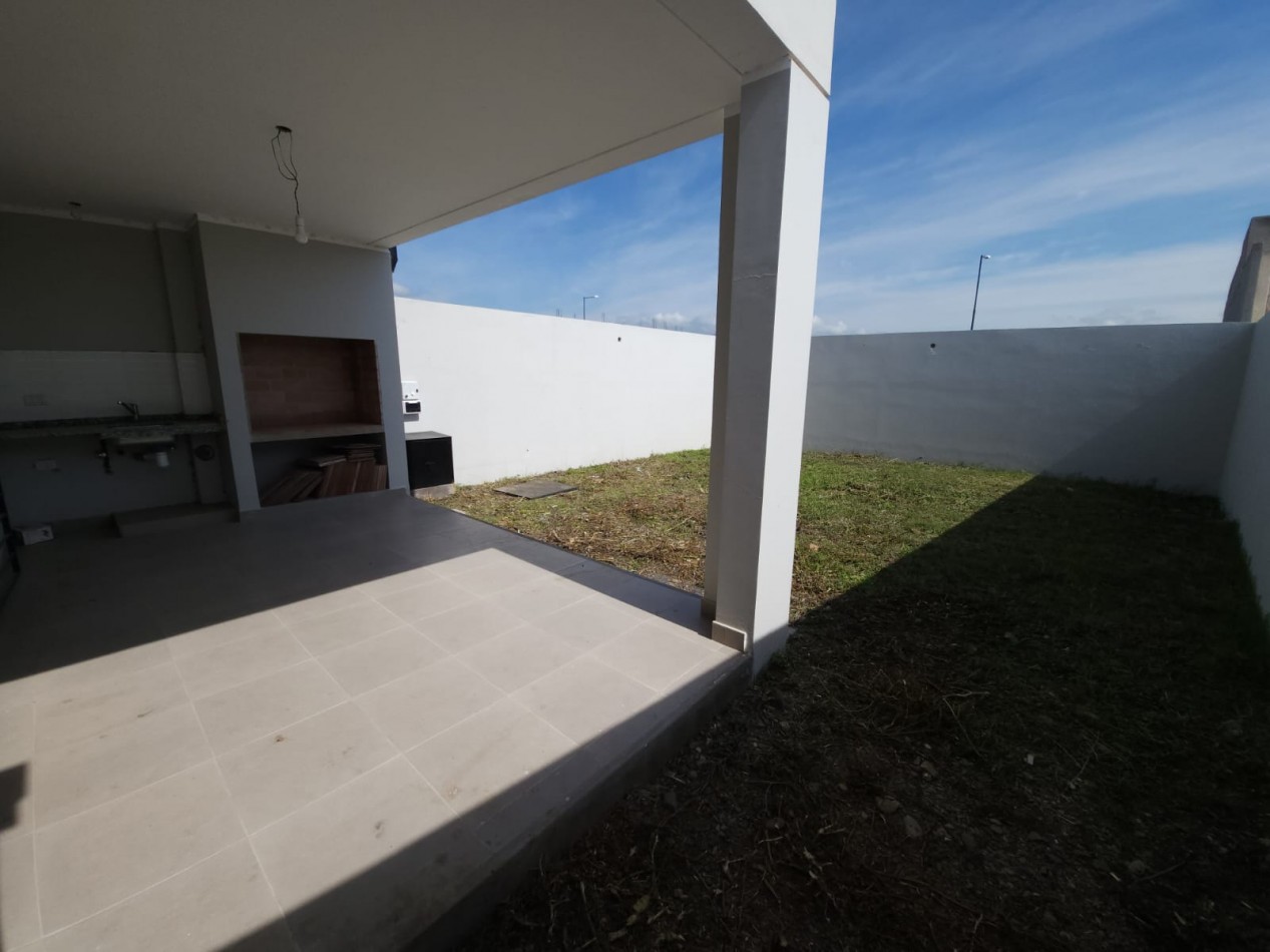 Duplex a estrenar en Venta 3 dormitorios - Via Aurelia - Zona Sur