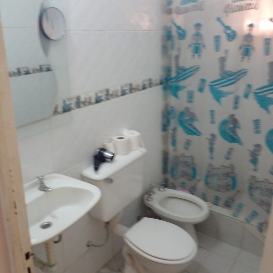 CASA EN VENTA BARRIO LIMACHE - 3 DORMITORIOS