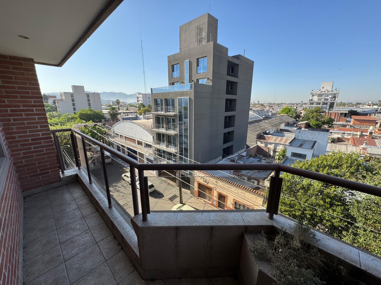 VENTA DEPARTAMENTO CASEROS AL 1700