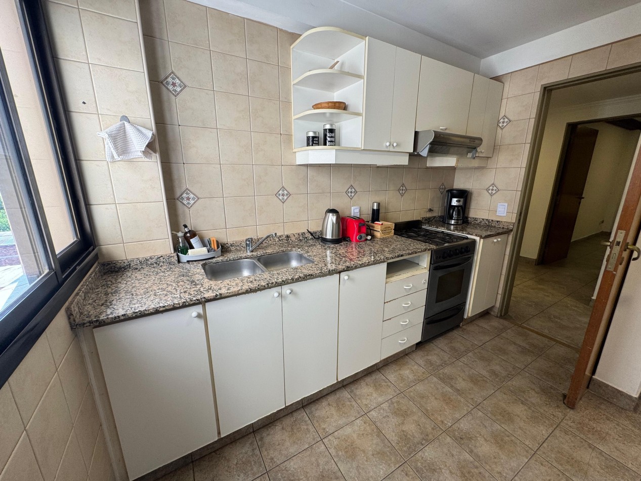 VENTA DEPARTAMENTO CASEROS AL 1700
