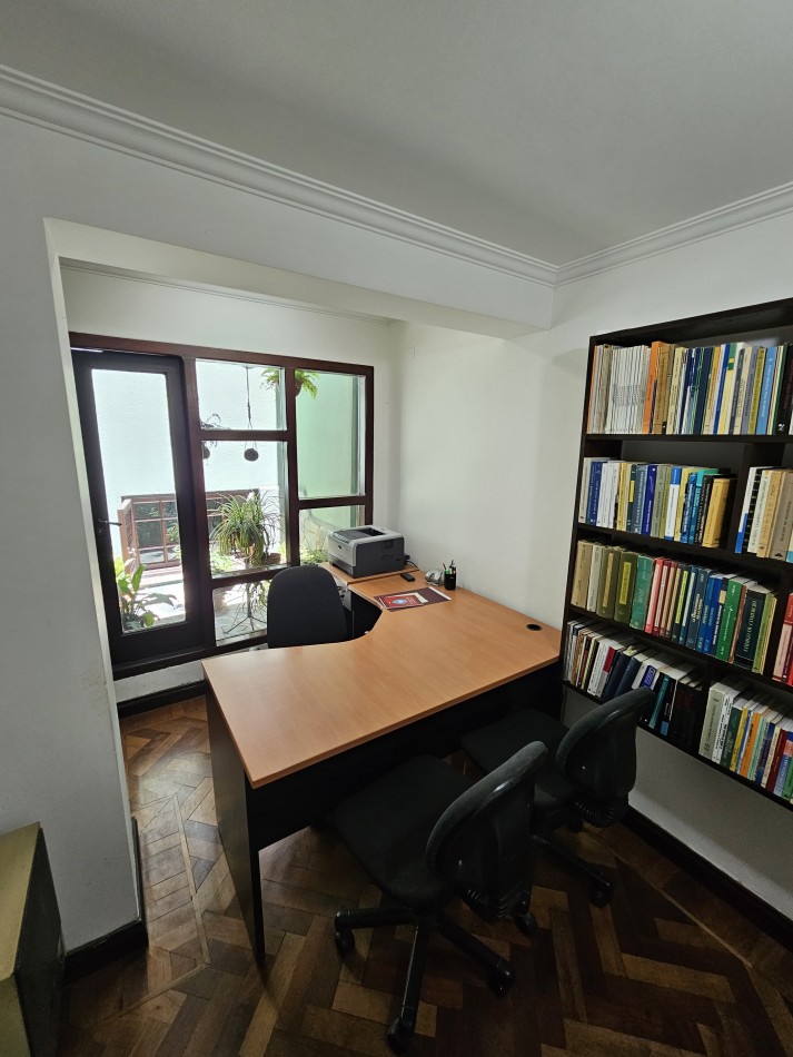 Alquier de oficinas calle Leguizamon al 300
