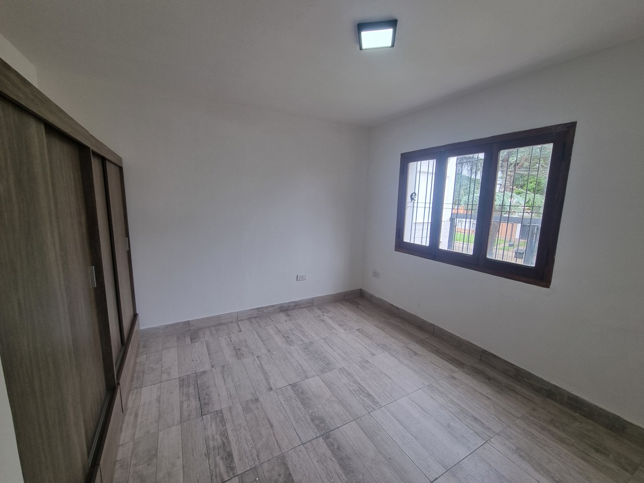 CASA DE TRES DORMITORIOS A ESTRENAR EN VENTA EN BARRIO TRES CERRITOS