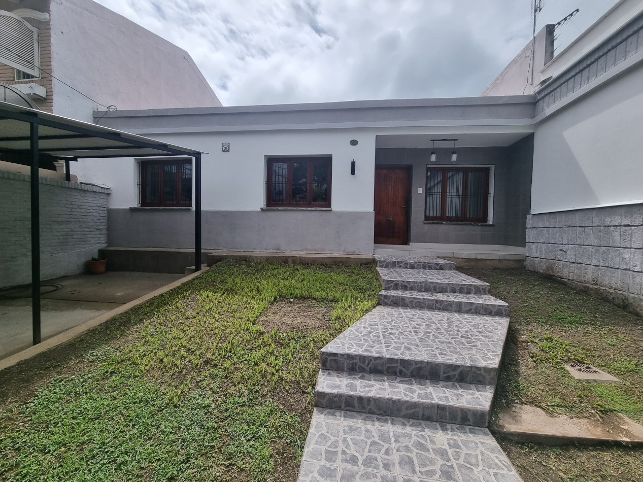 CASA DE TRES DORMITORIOS A ESTRENAR EN VENTA EN BARRIO TRES CERRITOS