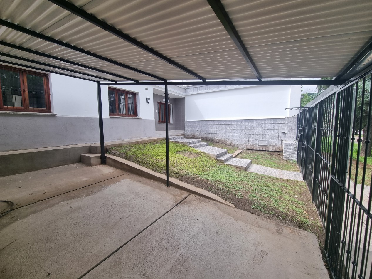 CASA DE TRES DORMITORIOS A ESTRENAR EN VENTA EN BARRIO TRES CERRITOS