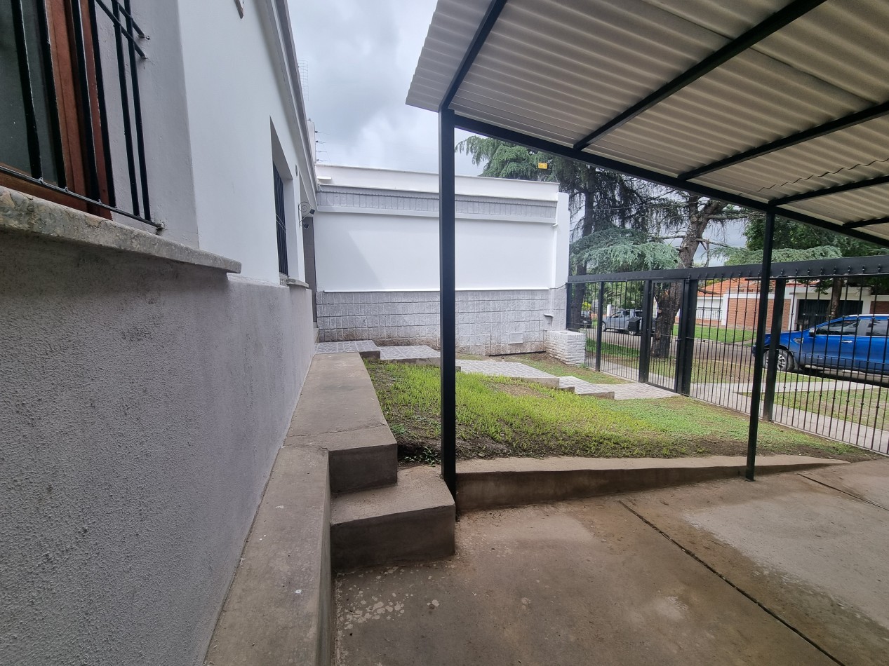 CASA DE TRES DORMITORIOS A ESTRENAR EN VENTA EN BARRIO TRES CERRITOS