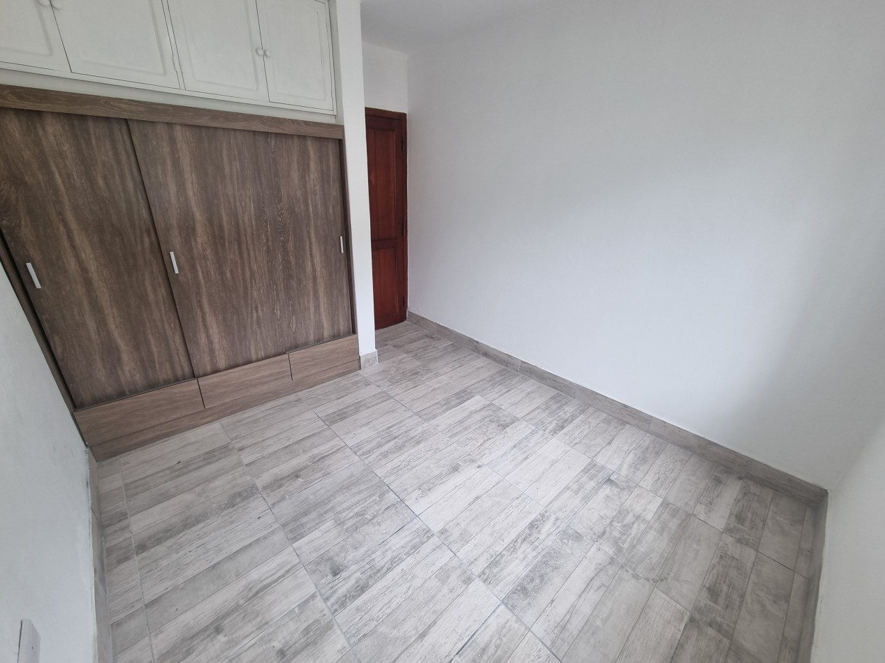CASA DE TRES DORMITORIOS A ESTRENAR EN VENTA EN BARRIO TRES CERRITOS
