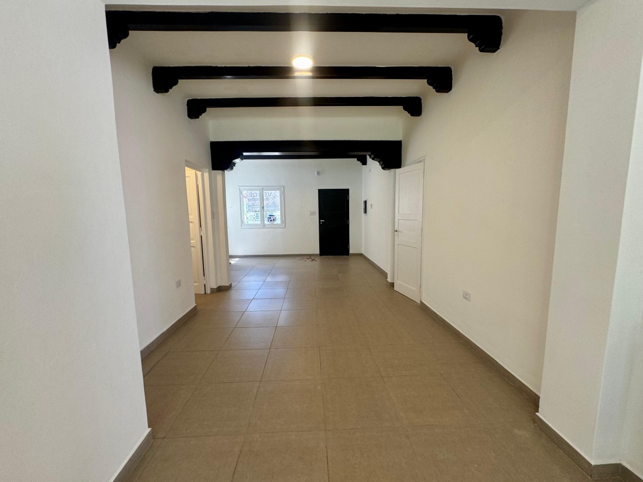 CASA VENTA ZONA PLAZA ALVARADO - 2 DORMITORIOS Y 2 BAÑOS
