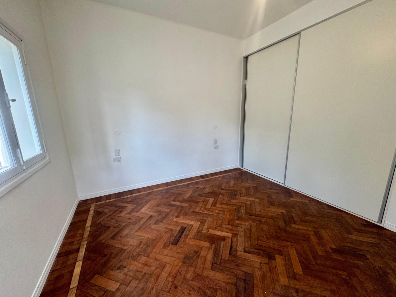 CASA VENTA ZONA PLAZA ALVARADO - 2 DORMITORIOS Y 2 BAÑOS