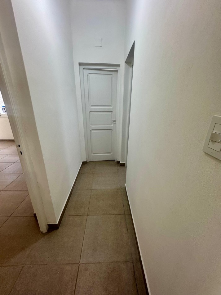 CASA VENTA ZONA PLAZA ALVARADO - 2 DORMITORIOS Y 2 BAÑOS