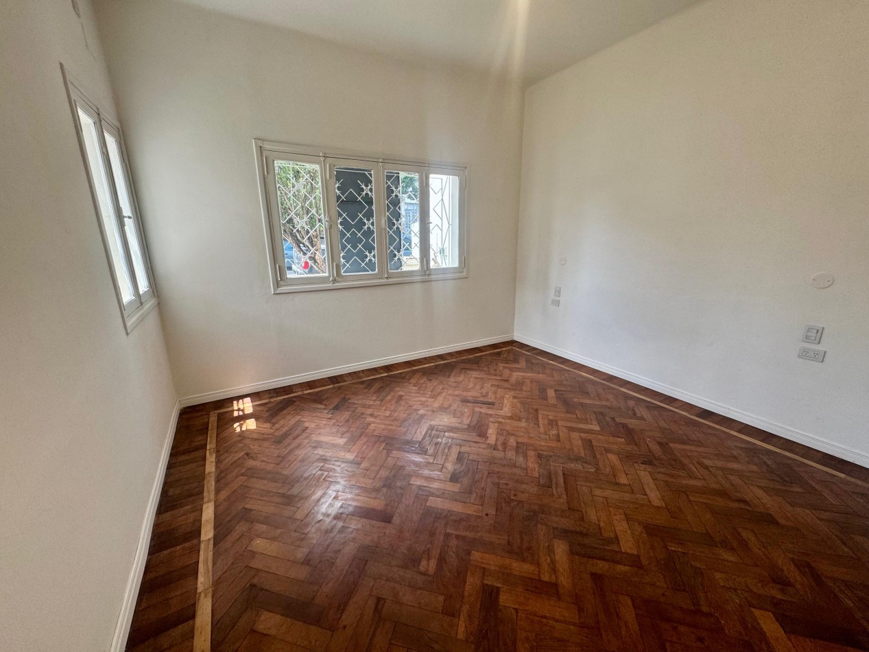 CASA VENTA ZONA PLAZA ALVARADO - 2 DORMITORIOS Y 2 BAÑOS