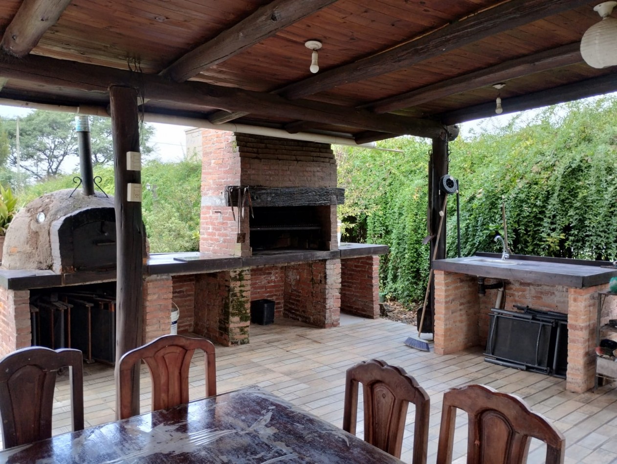 VENTA CASA DE CAMPO - SANTA APOLONIA