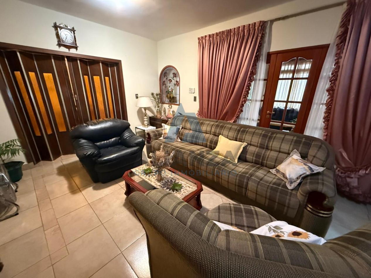 CASA EN VENTA MACROCENTRO