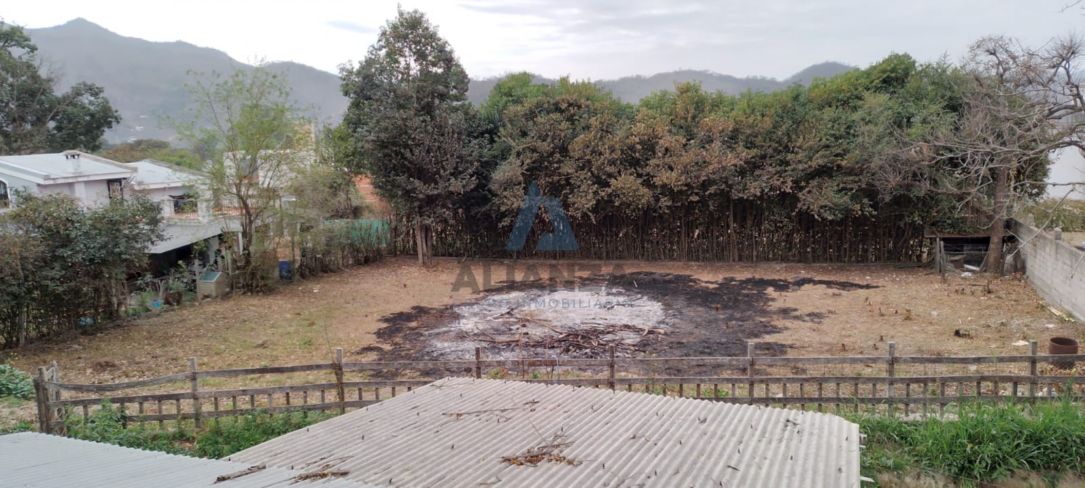 TERRENO VAQUEROS
