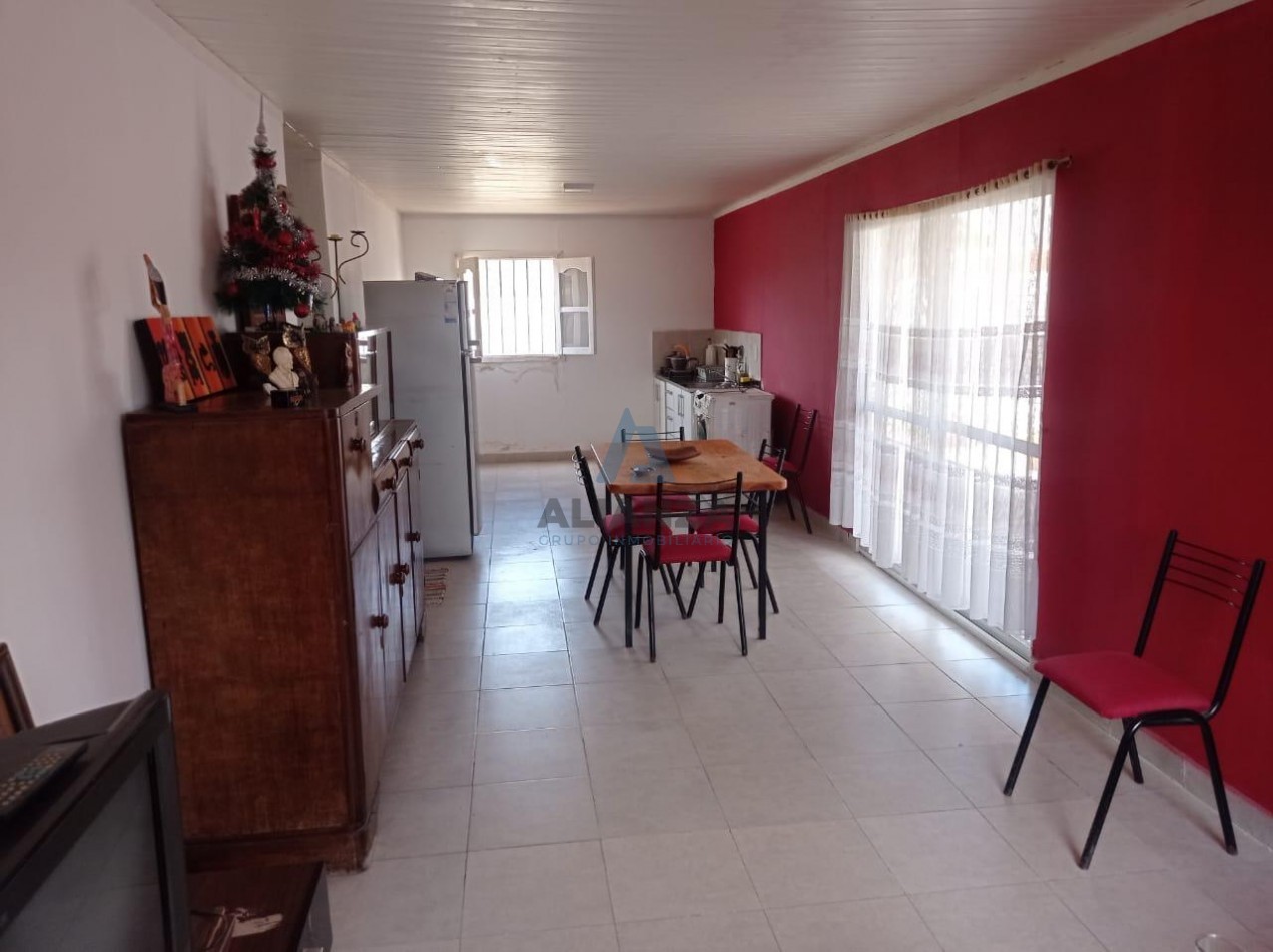 Hermosa casa en venta en B. Las huellas