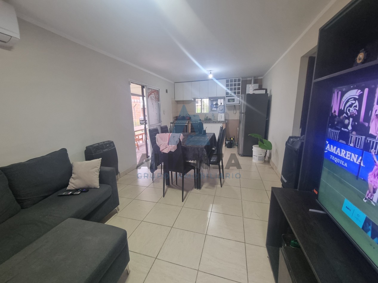 CASA EN VENTA A ESTRENAR DE DOS (2) DORMITORIOS EN BARRIO AMPLIACION EL MOLLAR 2, CON QUINCHO Y PILETA