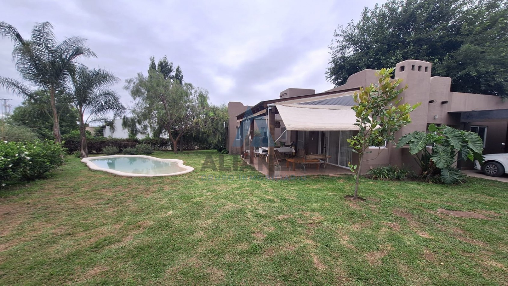 Casa "EL PRADO"