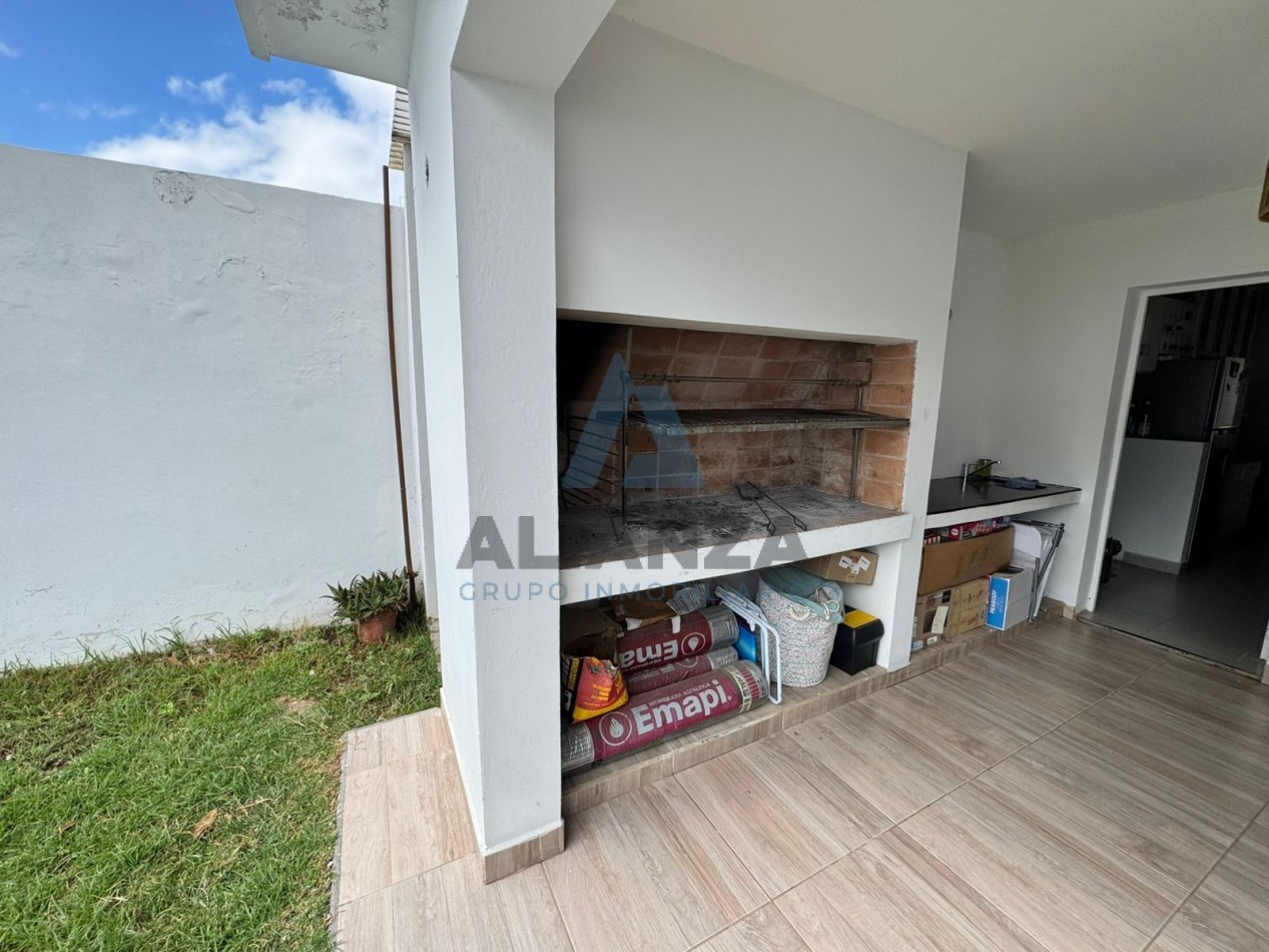 VENDO CASA BARRIO EL HUAICO