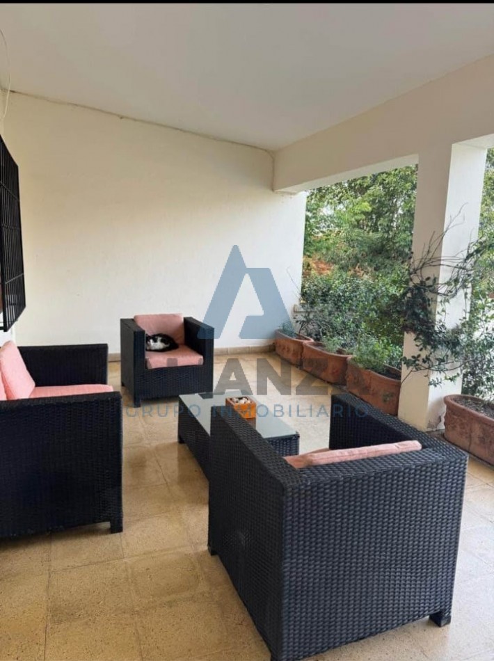 HERMOSA CASA EN TRES CERRITOS