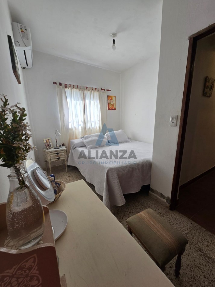 Casa en venta ubicada a dos cuadras Colegio Estrada