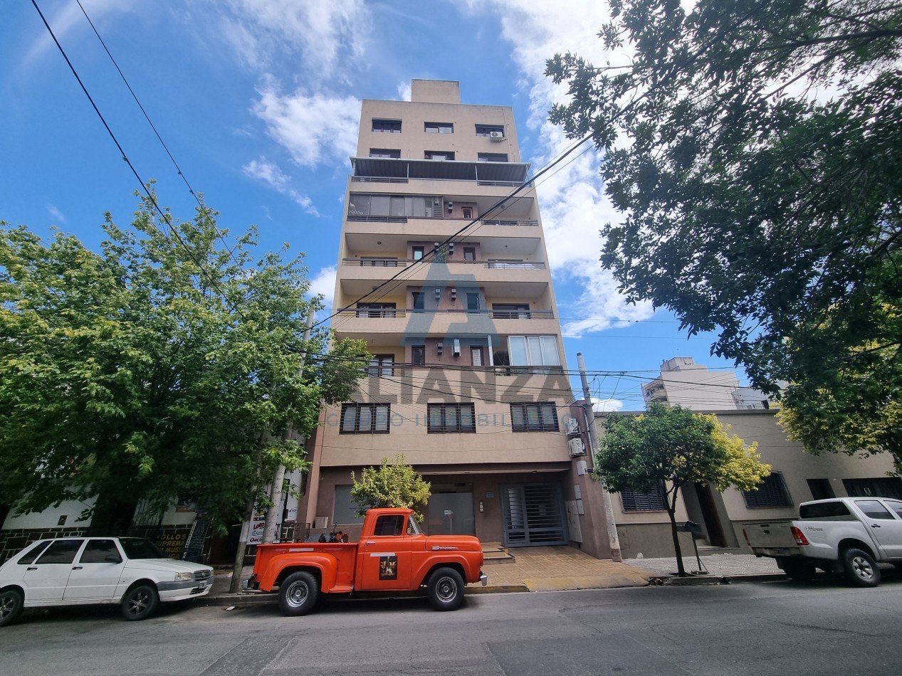 DEPARTAMENTO EN VENTA EN CALLE SANTIAGO DEL ESTERO AL 1300
