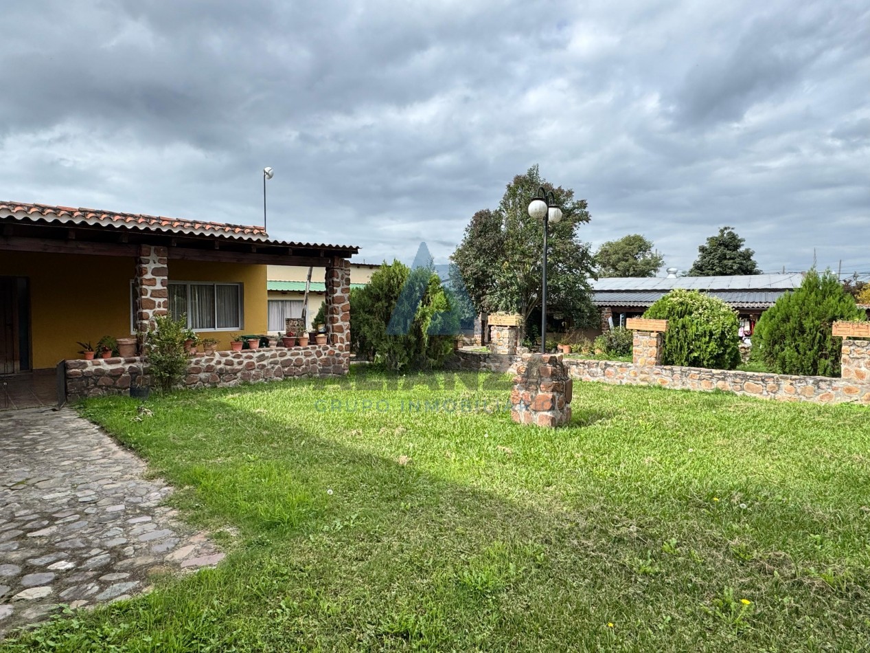 VENTA DE MANZANA COMPLETA EN LA CALDERA - CON RENTA ACTIVA