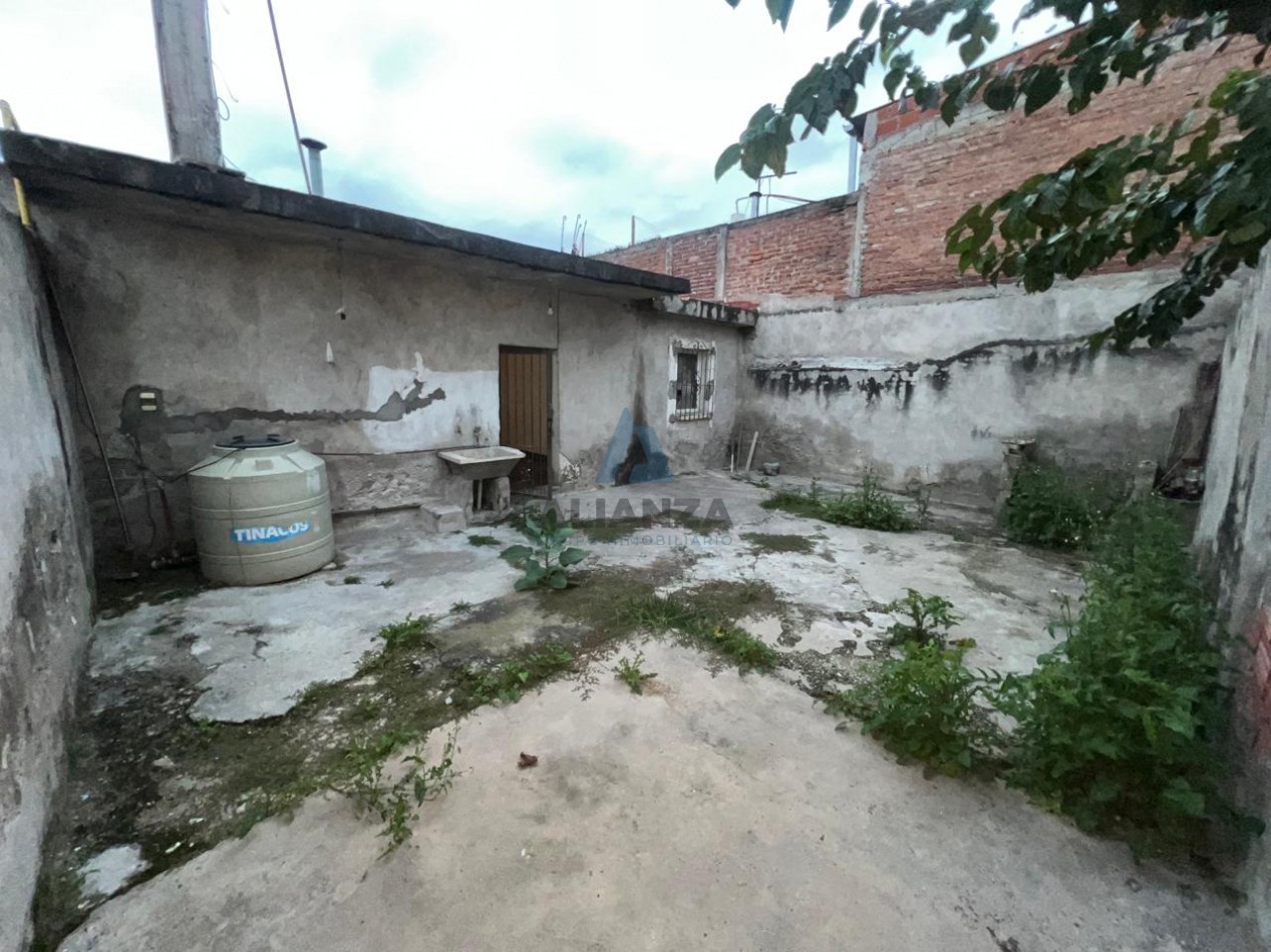 HERMOSA CASA BARRIO SAN JOSE