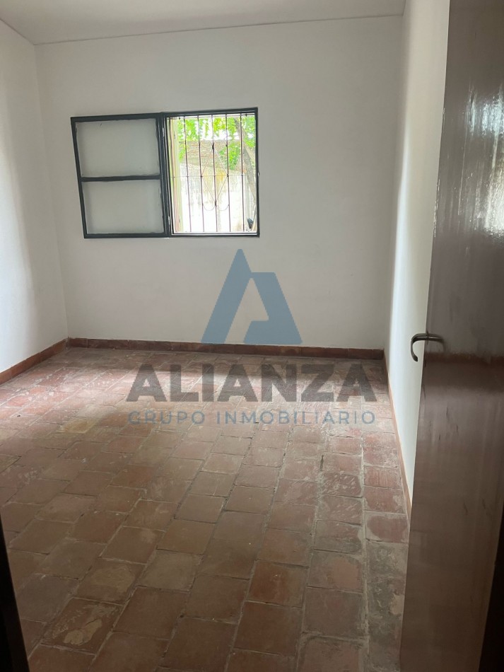 CASA 4 DORMITORIOS - CALLE EDUARDO WILDE