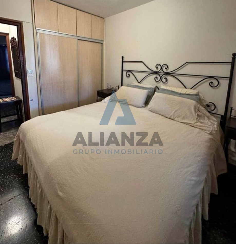HERMOSA CASA EN TRES CERRITOS