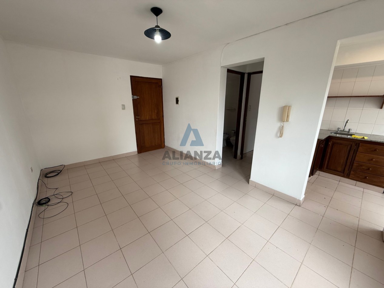 Departamento de 1 dormitorio Macrocentro en Alquiler