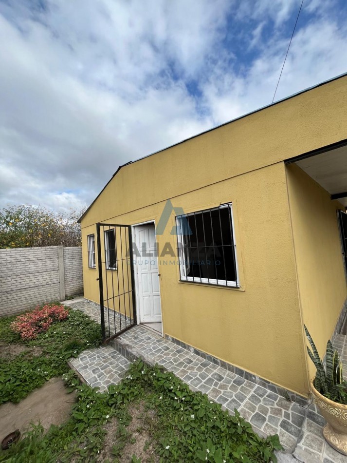 Hermosa casa en venta en B. Las huellas