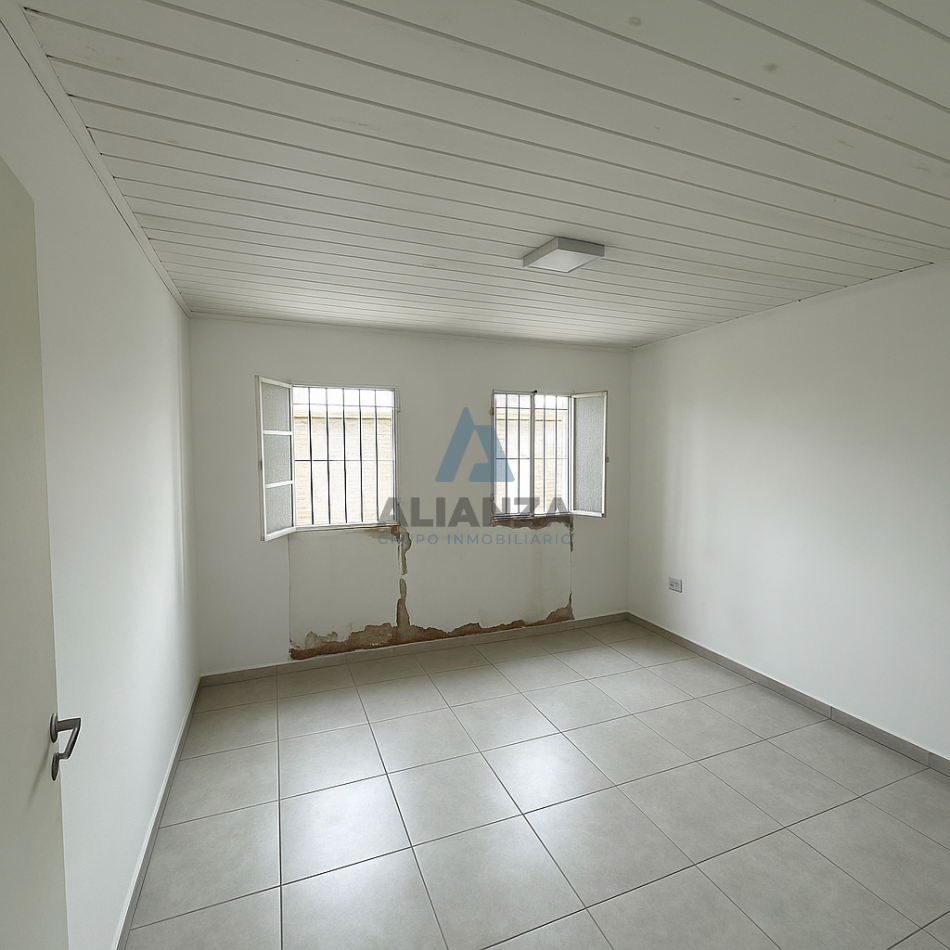 Hermosa casa en venta en B. Las huellas