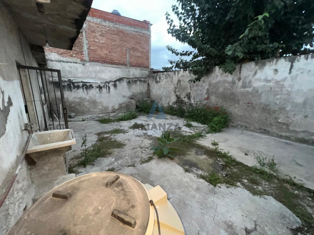 HERMOSA CASA BARRIO SAN JOSE