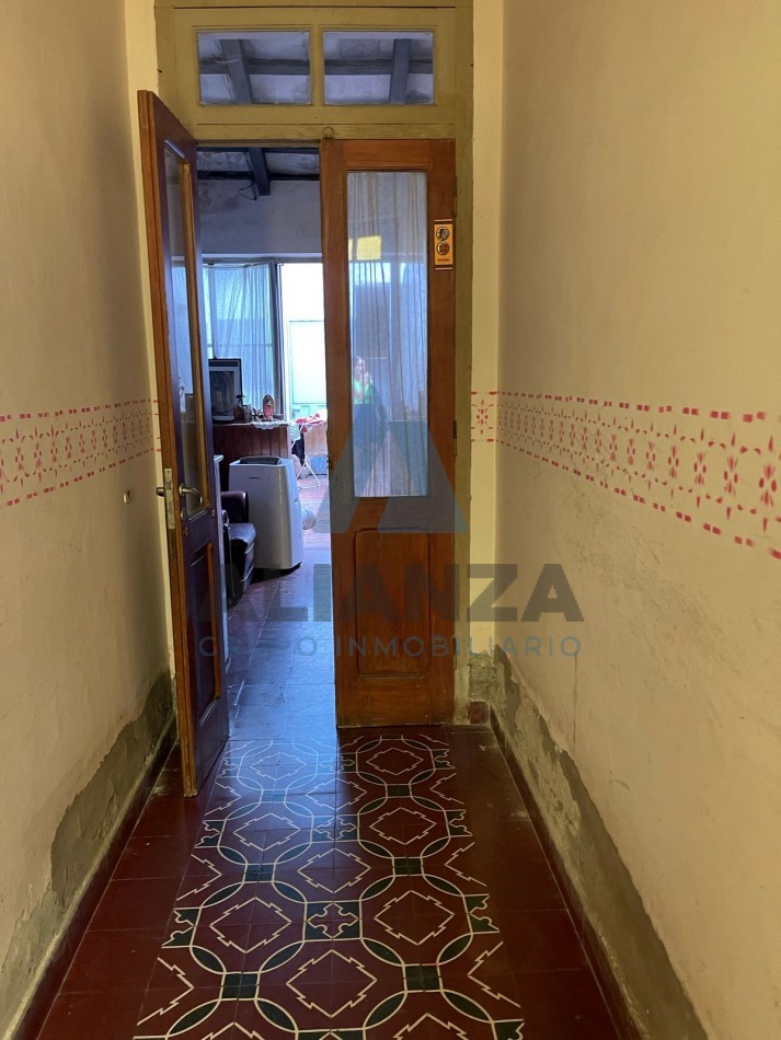 CASA CON TERRENO EN MACROCENTRO
