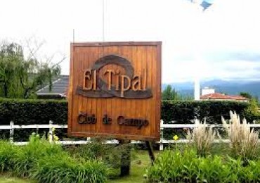 EL TIPAL CLUB DE C AMPO - TERRENO 3700 M2