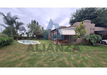 Casa "EL PRADO"