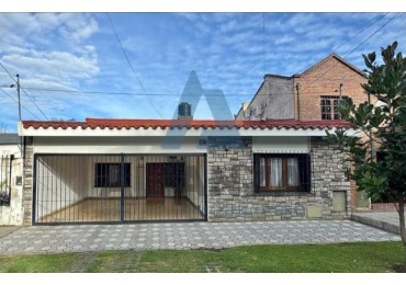HERMOSA CASA EN TRES CERRITOS