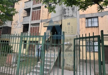 VENDO DEPARTAMENTO BARRIO DOCENTE